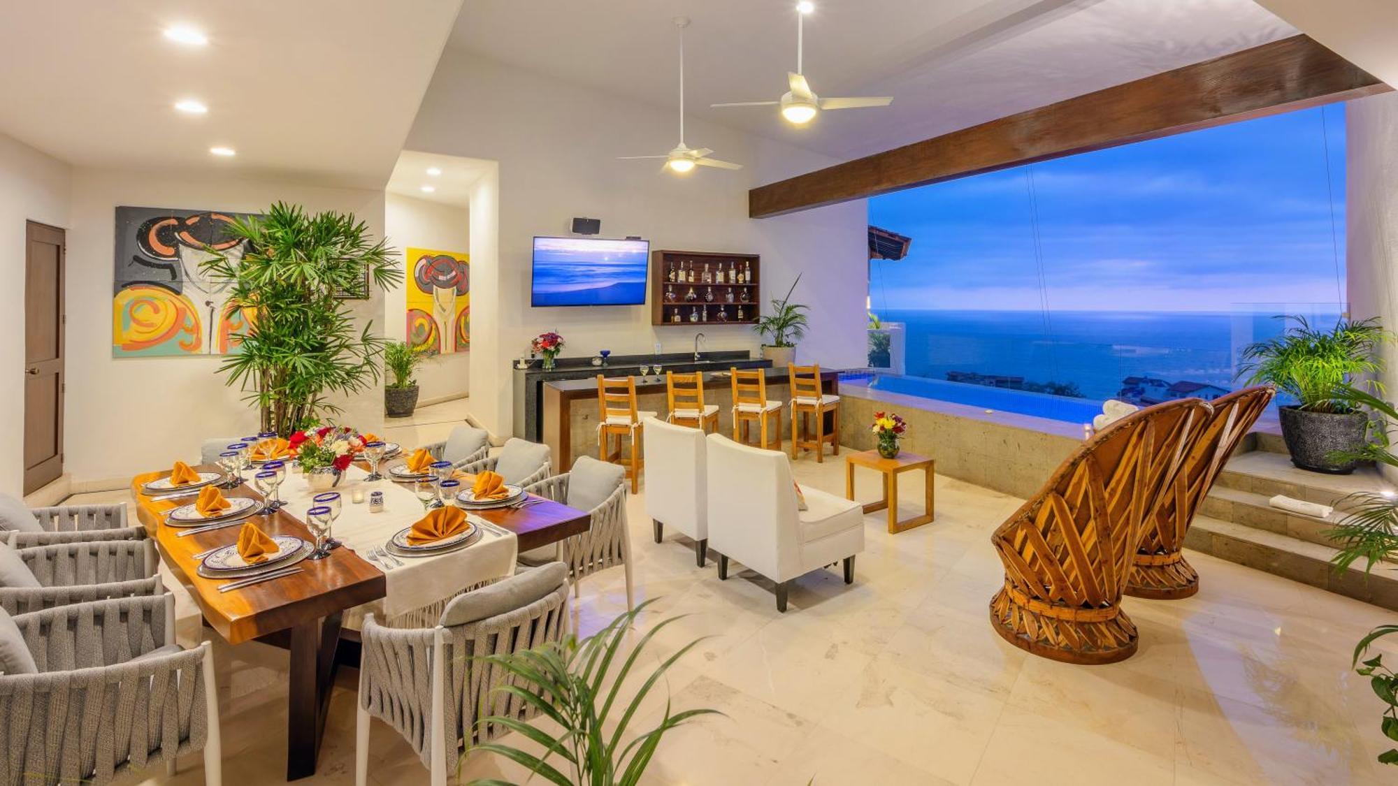 Divina Luxury Hotel